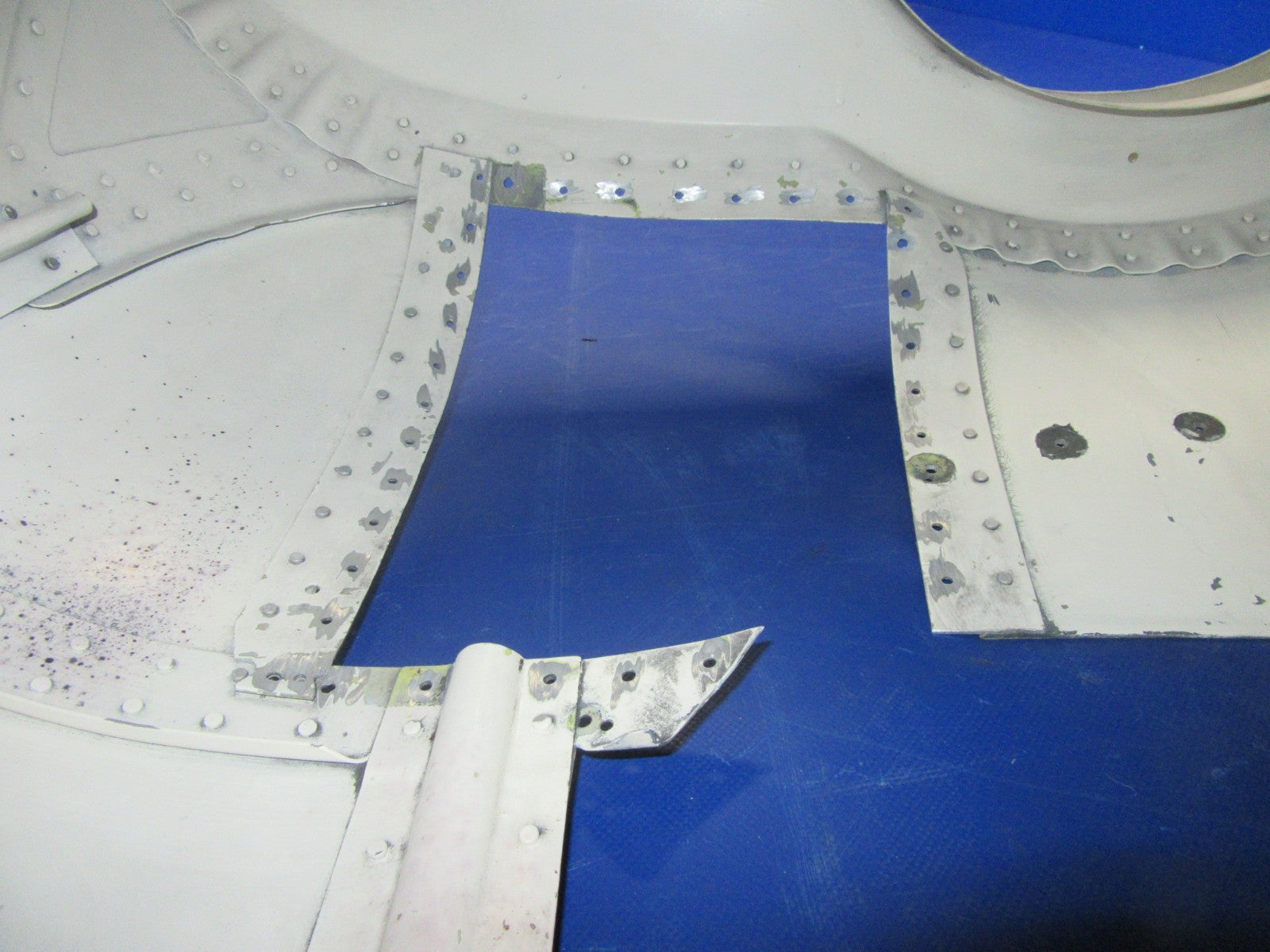 Beech B60 Duke Cowling w/ American Aviation Intercooler Modification (0426-07)8