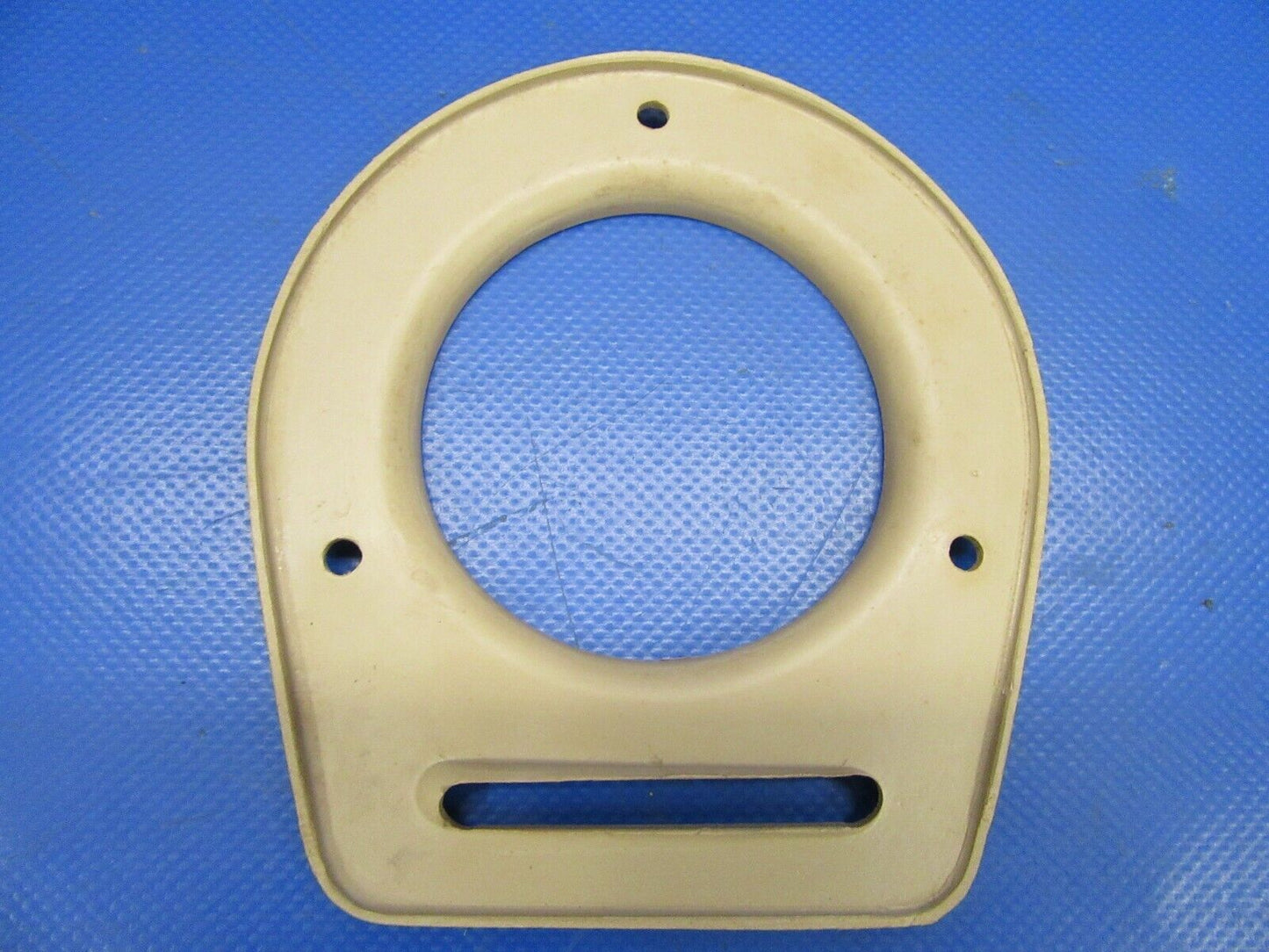 Piper Cherokee 6 Vent Assy Air w/ Retaining Ring RH AFT Tan 68556-00 (0819-64)