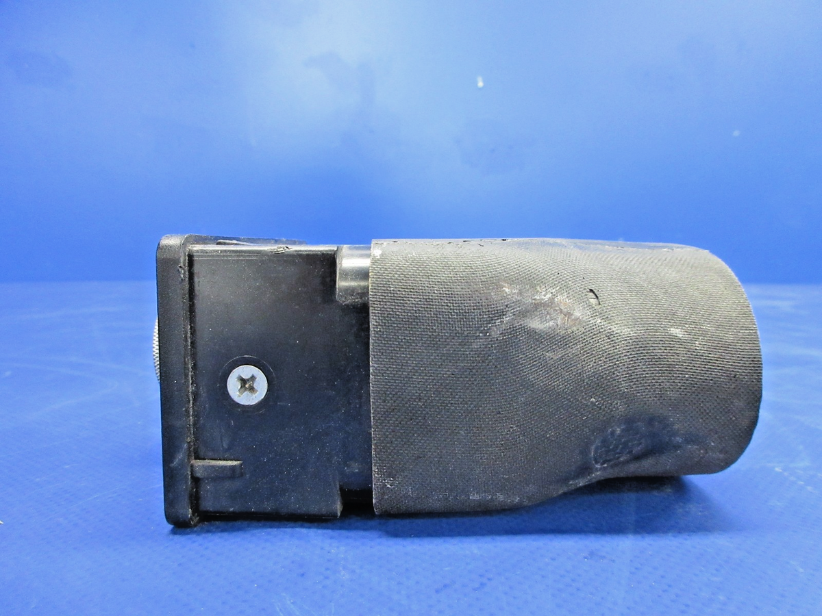 Diamond DA-40 Front Seat Air Vent (0726-877)3