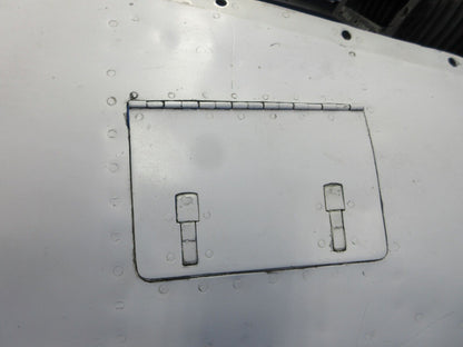 Damaged Beech 95 / D95A Engine Cowling RH P/N 95-910011-602 FOR PARTS (0424-633)