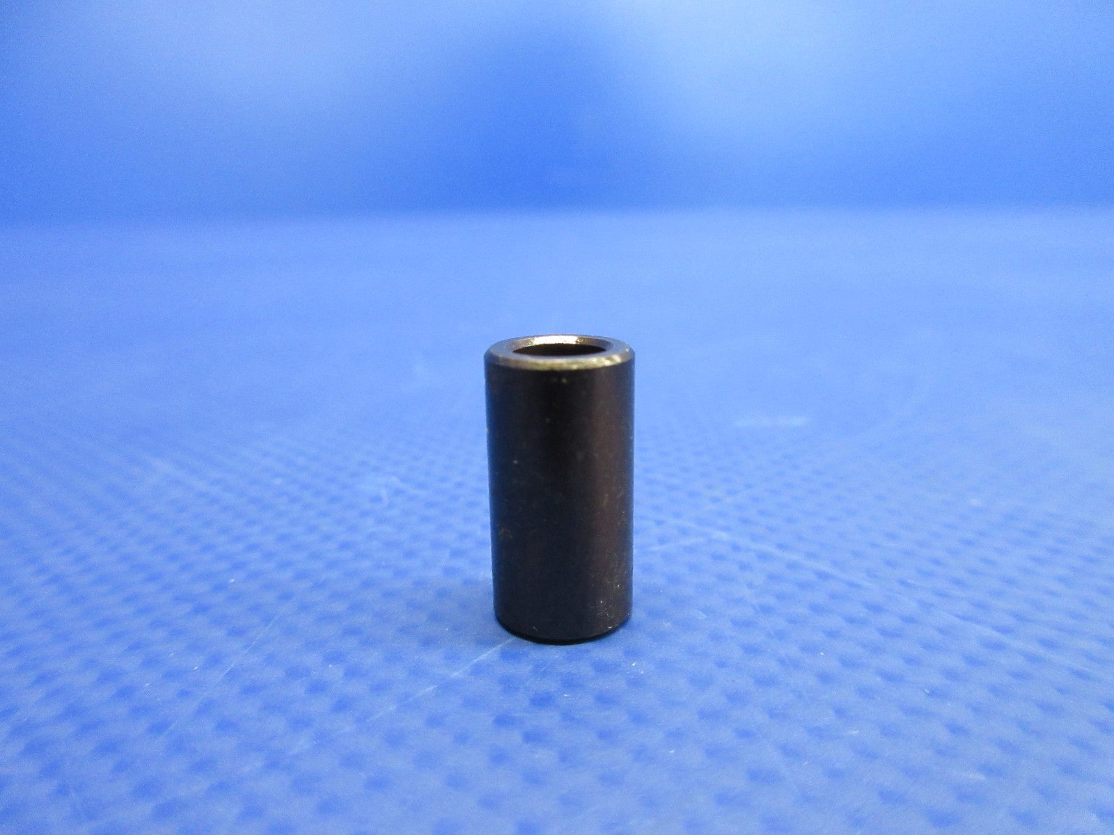 Cessna Flap Roller Bushing w/8130 P/N 0523919 LOT OF 9 NOS (0426-713)11