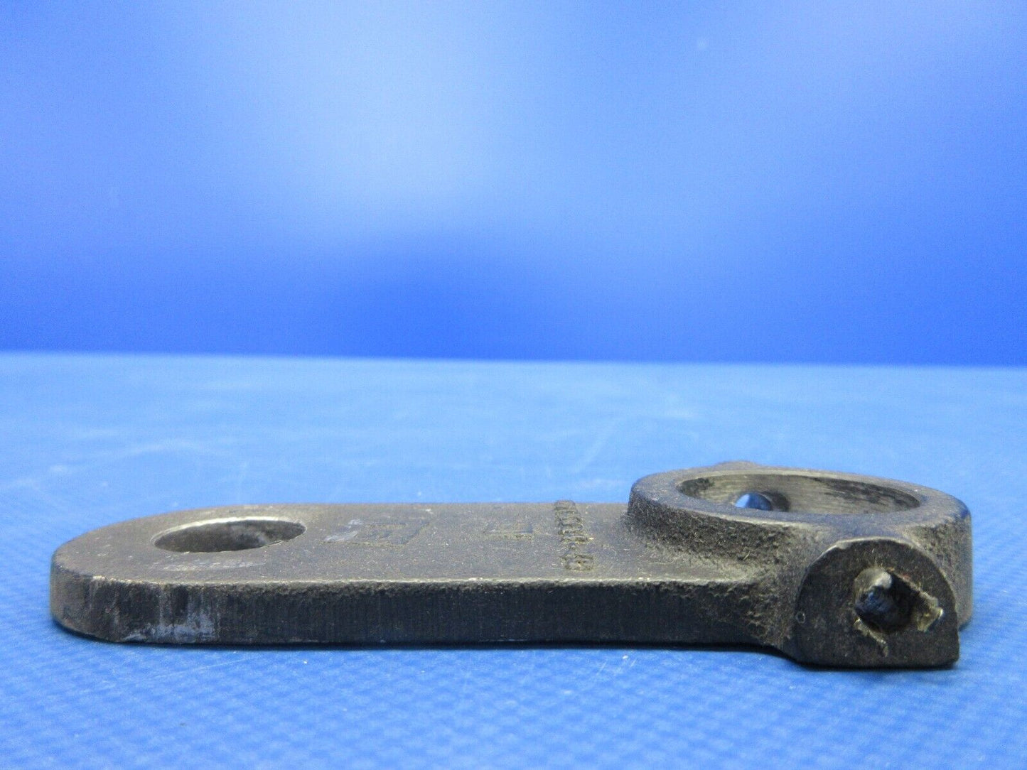 Cessna 210 / 210N Seat Adjust Rear Torque Bellcrank P/N 0514034-1 (0424-1218)