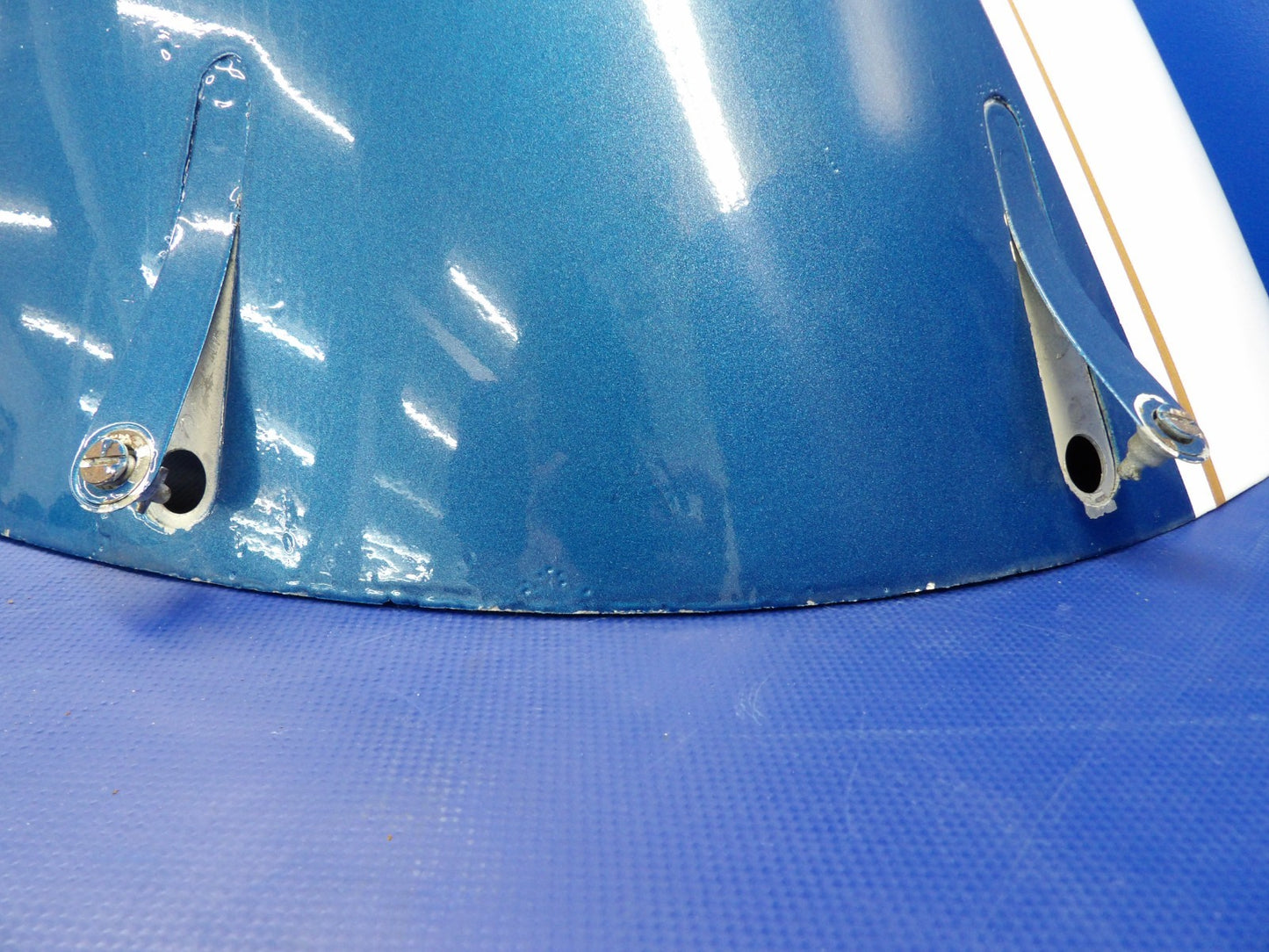 Cessna 421 Nose Cap / Nose Cone / Radome P/N 5113007-1 (0626-1496)2