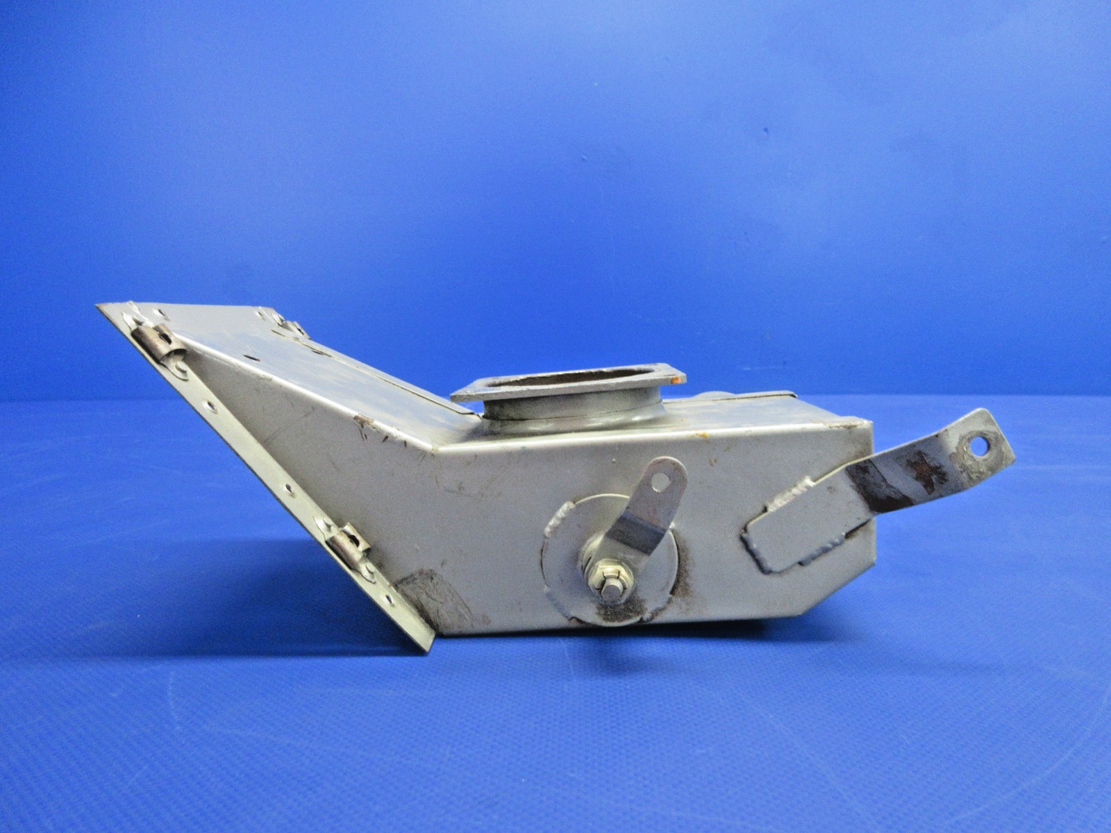Cessna 150 / Continental Carburetor Air Intake Housing Box P/N 653675 (0326-739)5
