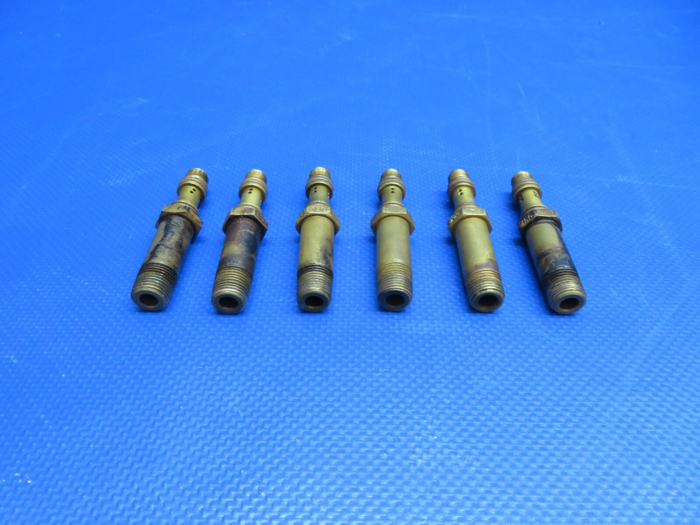 Continental TSIO-520-E Fuel Injector Nozzles P/N 657070 SET OF 6 (0924-715)7