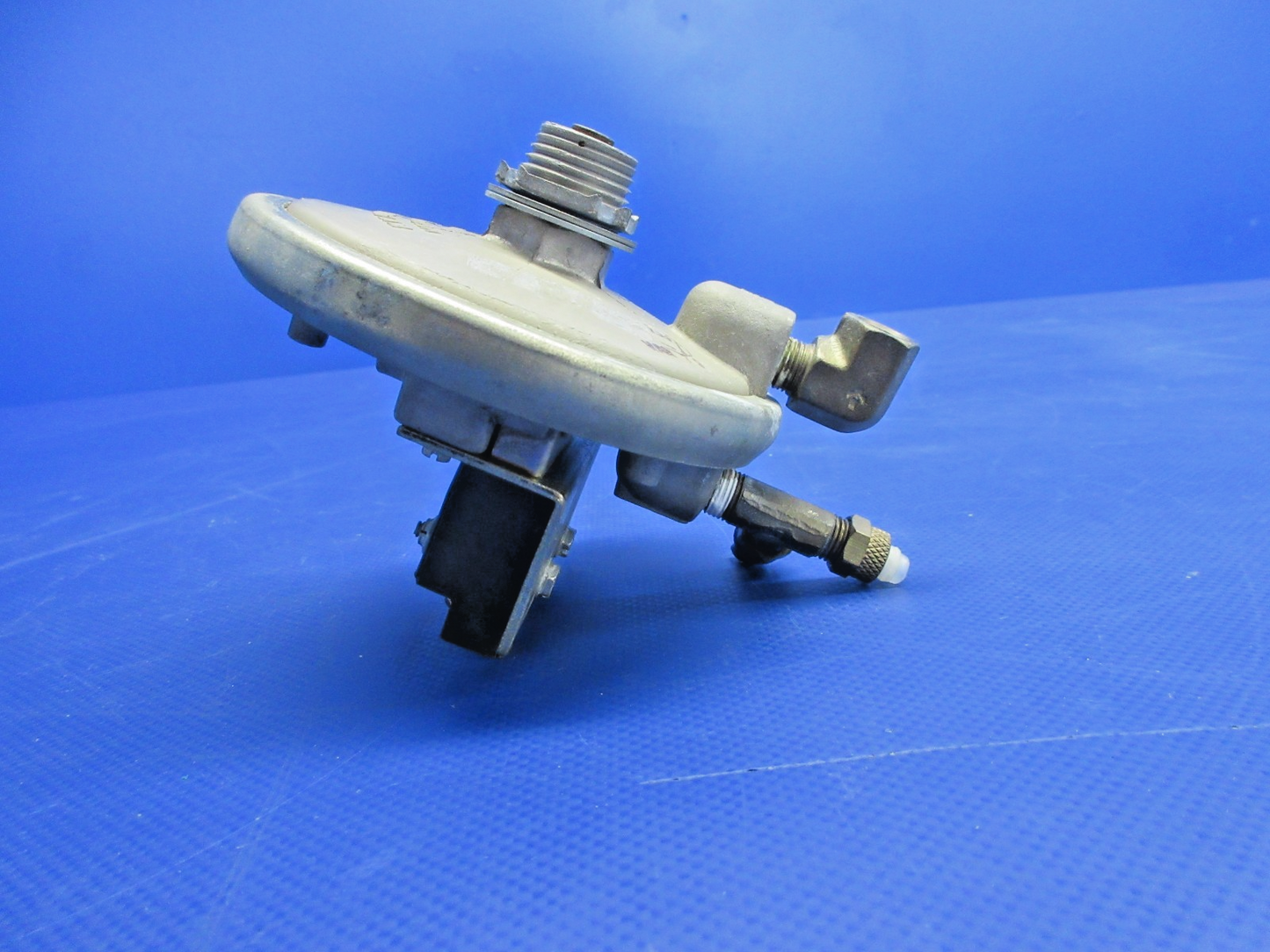 Beech 76 Duchess Dwyer Differential Pressure Switch (0626-716)8