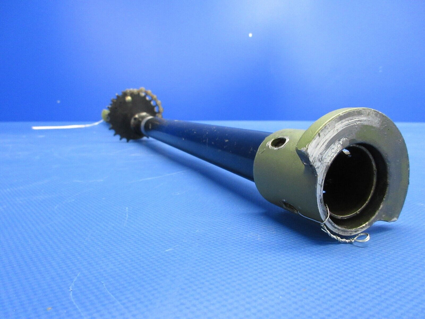 Piper PA-34-200T Seneca II Flap Torque Tube Assy P/N 68451-02 (0524-2062)