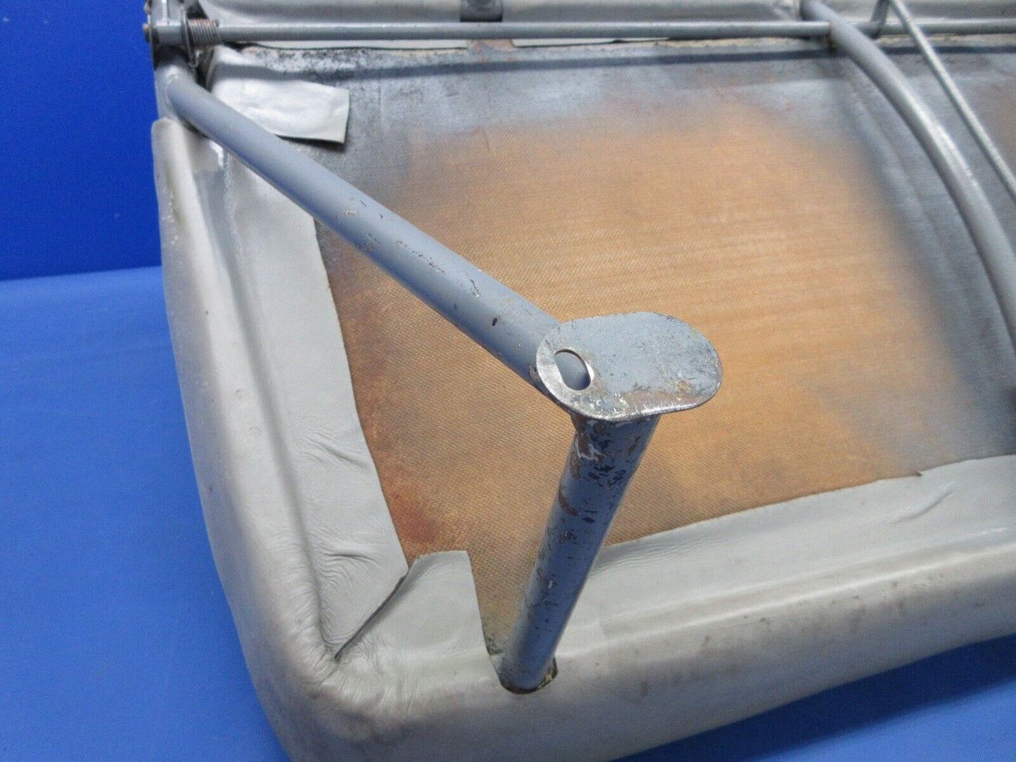Cessna 172 / 172P Rear Seat Assy P/N 0514184-1 (0824-1213)