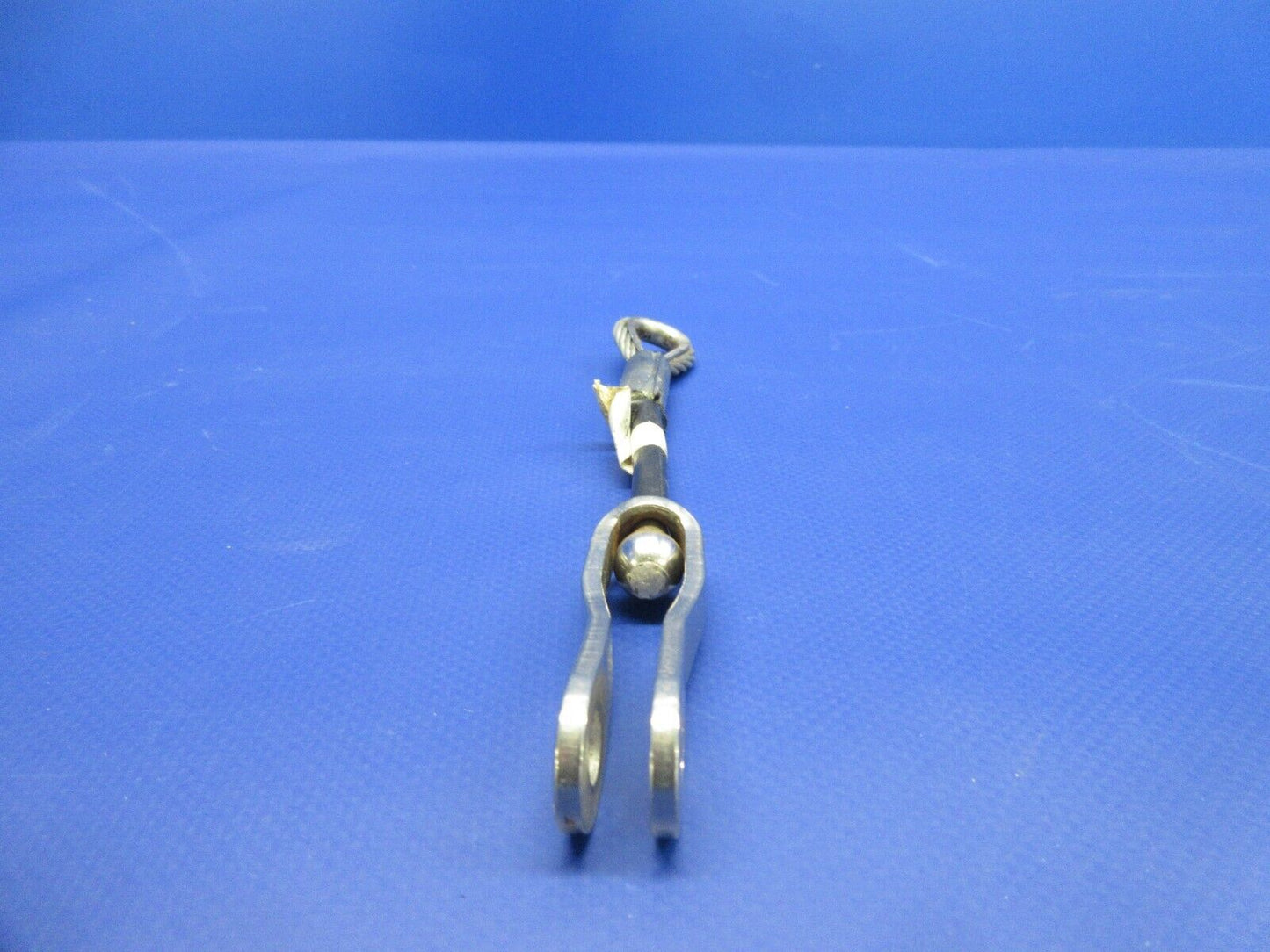 1996 Piper PA-28 Rear Center Belt Attach Cable & Cover P/N 96908-000 (1224-712)
