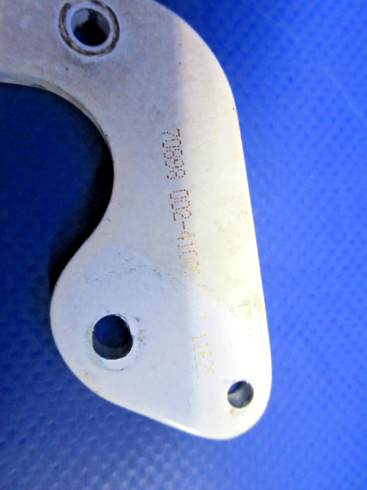 Beech Nose Gear Door Hinge FWD & AFT P/N 95-410031-17 SET OF 2 (0326-823)15