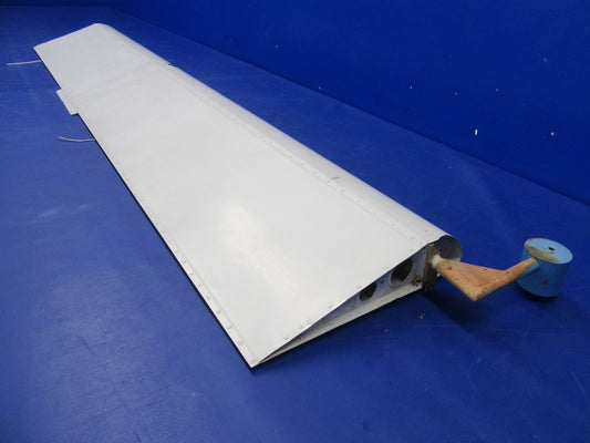 Piper PA-23-250 Aztec RH Aileron P/N 17100-01 (0725-05)0