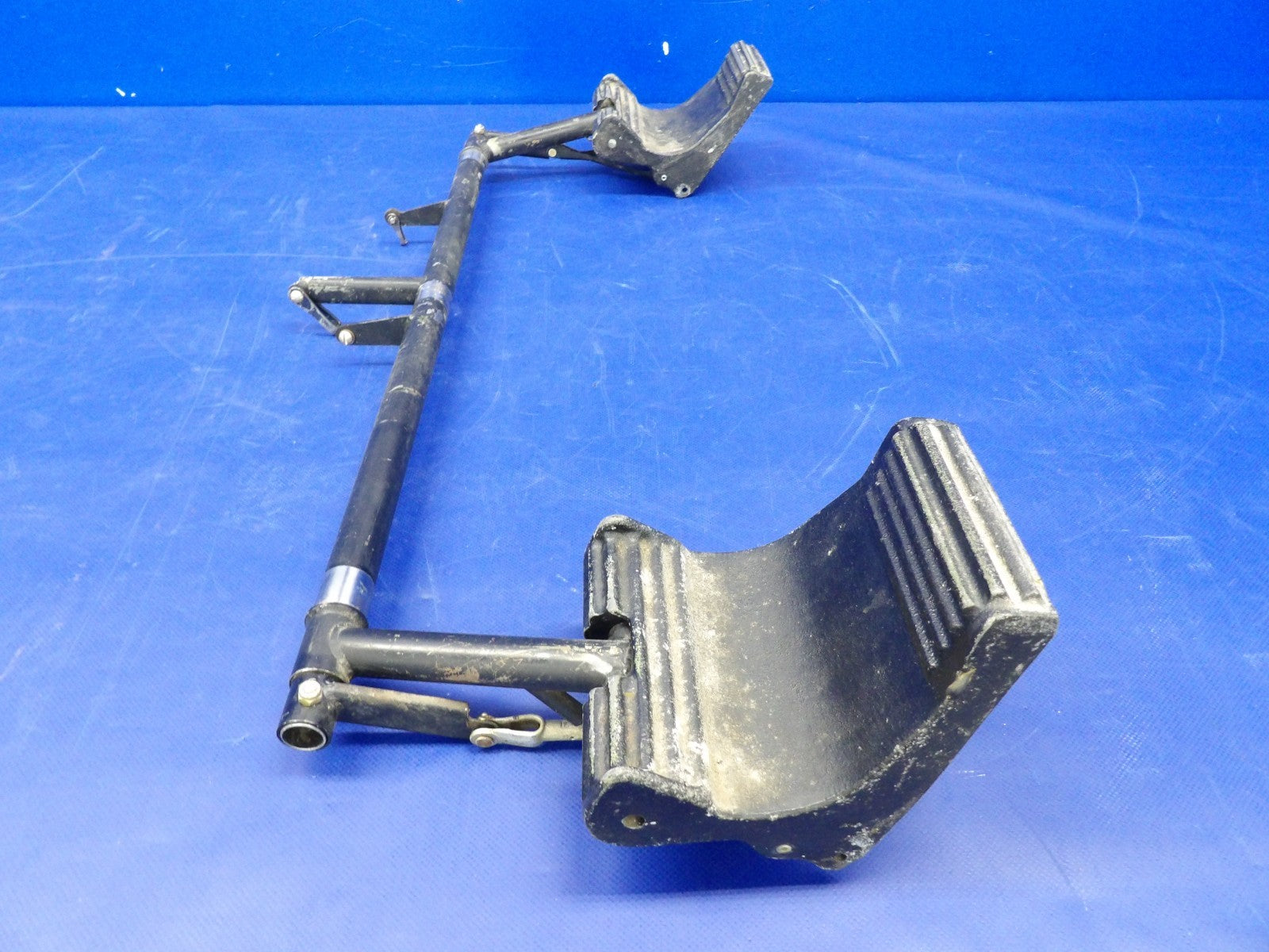 Cessna 421 Rudder Pedals & Torque Tubes P/N 0861706-1 (0726-2087)15