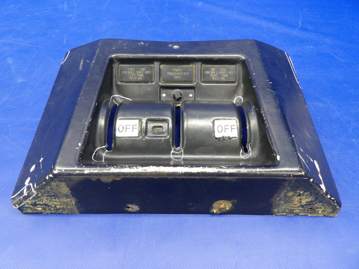 Piper PA-31T1 Cheyenne Fuel Control Panel Cover P/N 51472-02 (0626-1325)3