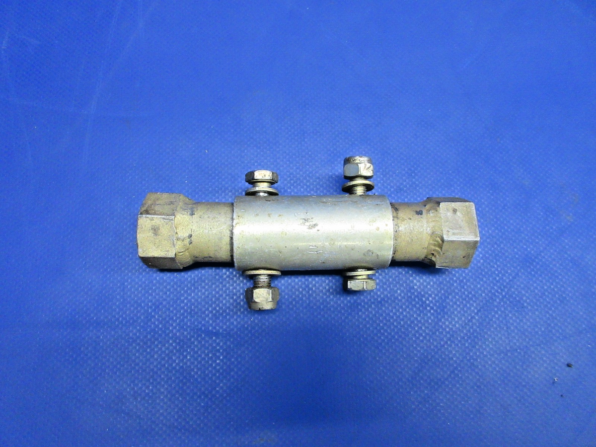 Air Tractor AT-301 Wing Tube Nut & Sleeve P/N 20177-1, 20176-1 (0926-880)1