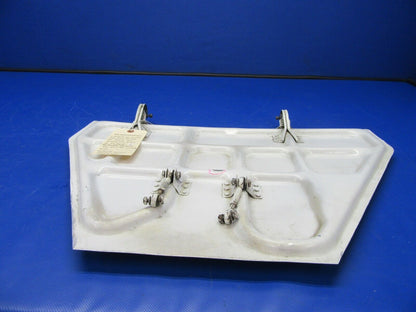 Beech Baron 95-B55 Landing Gear Door w/ Rods RH OTBD 35-815055-69 (1121-361)
