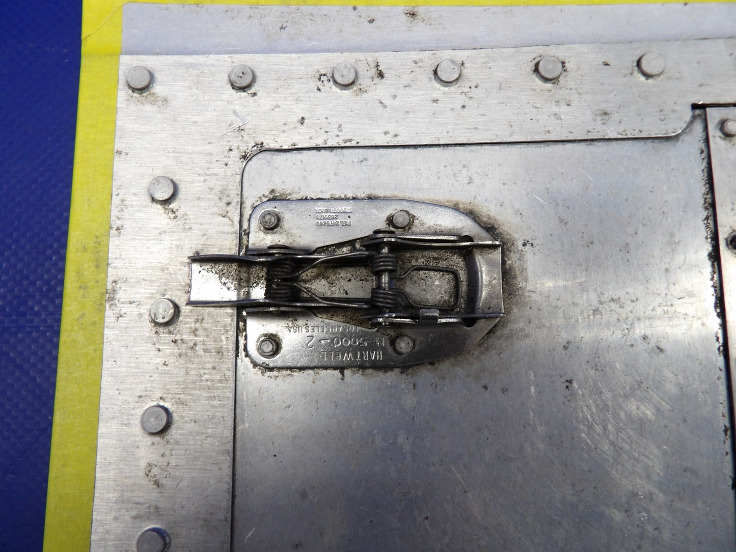 Beech 95 / D95A LH INBD / RH OTBD LWR Cowling Door P/N 95-910011-479 (0326-408)5
