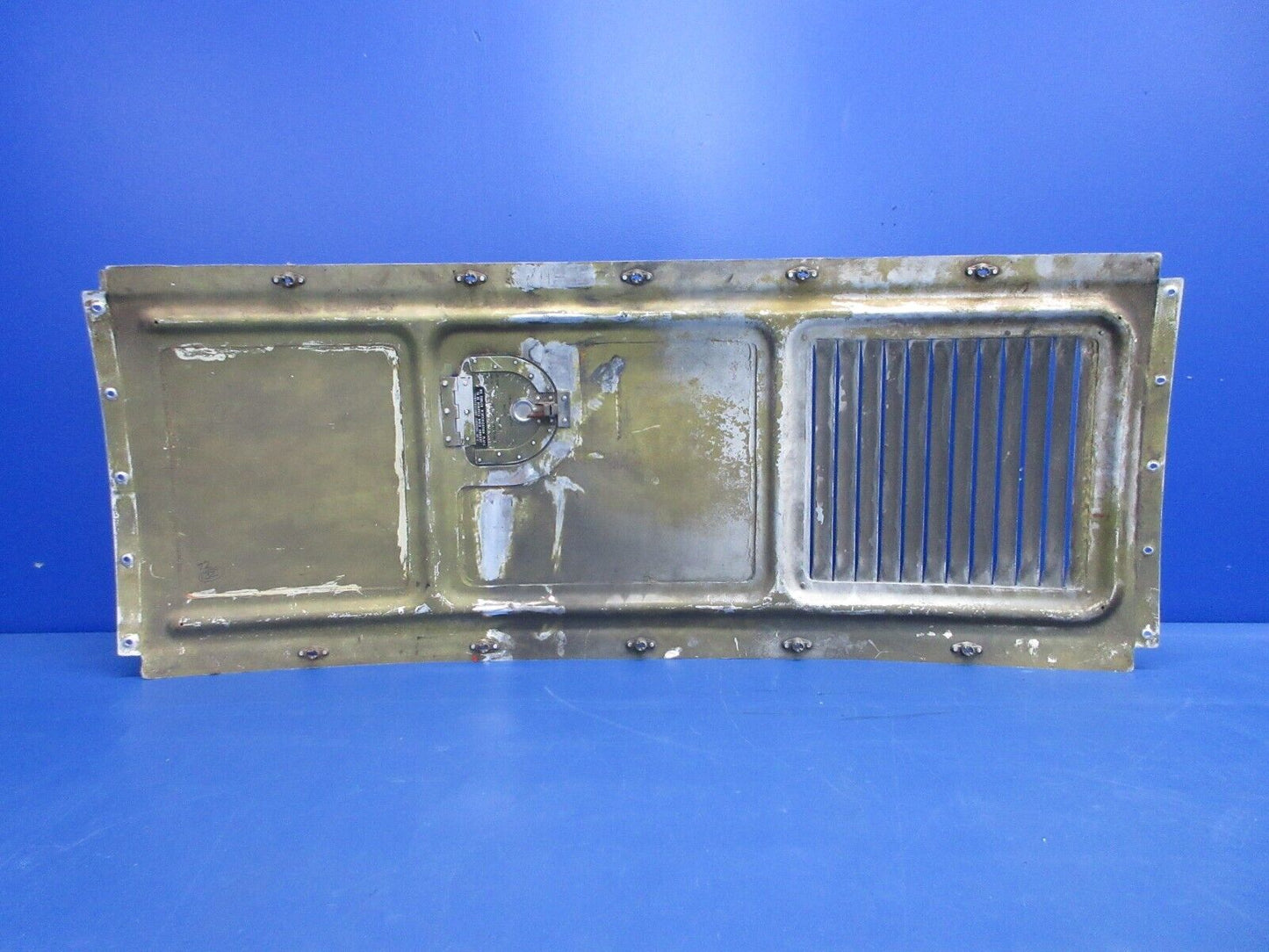 Piper PA-34-200T Seneca II Cowl Top Panel Assy P/N 67995-02 (0524-2081)
