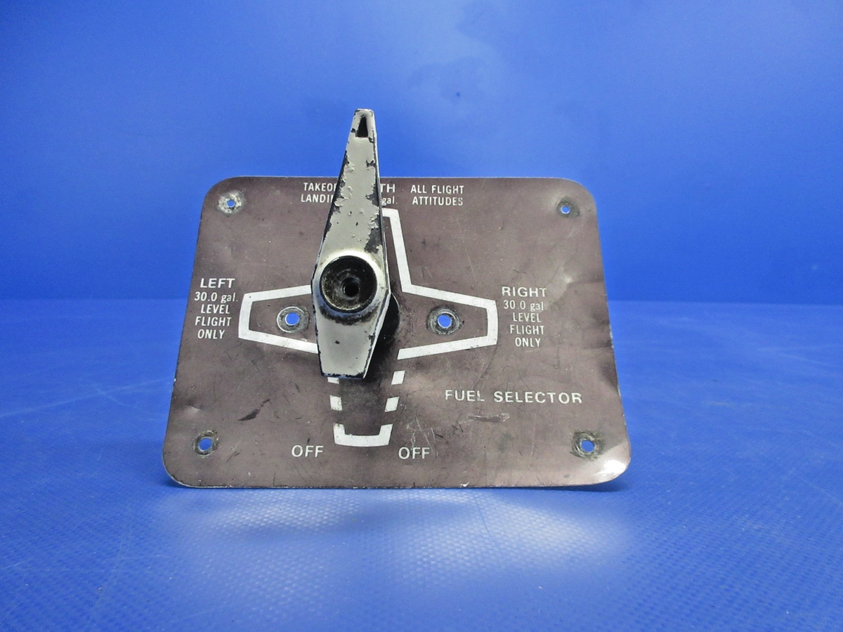 Cessna 172 / 172RG Fuel Selector Valve Shaft & Handle P/N 0716623-6 (0626-859)3