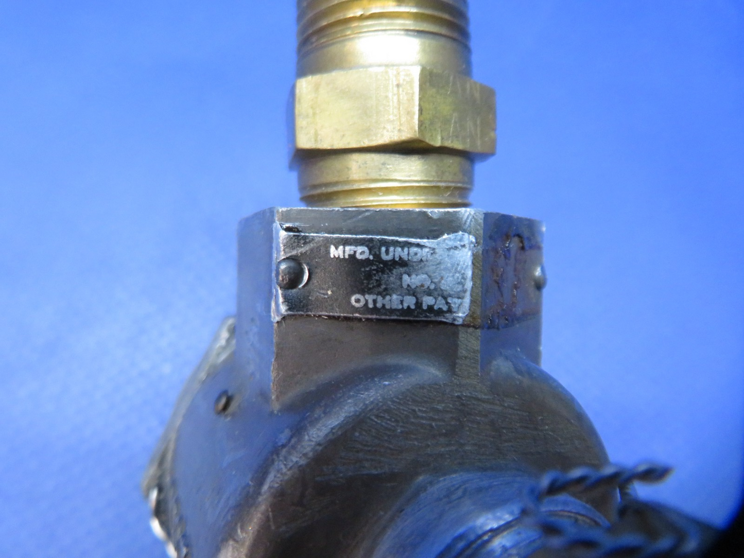 47031572