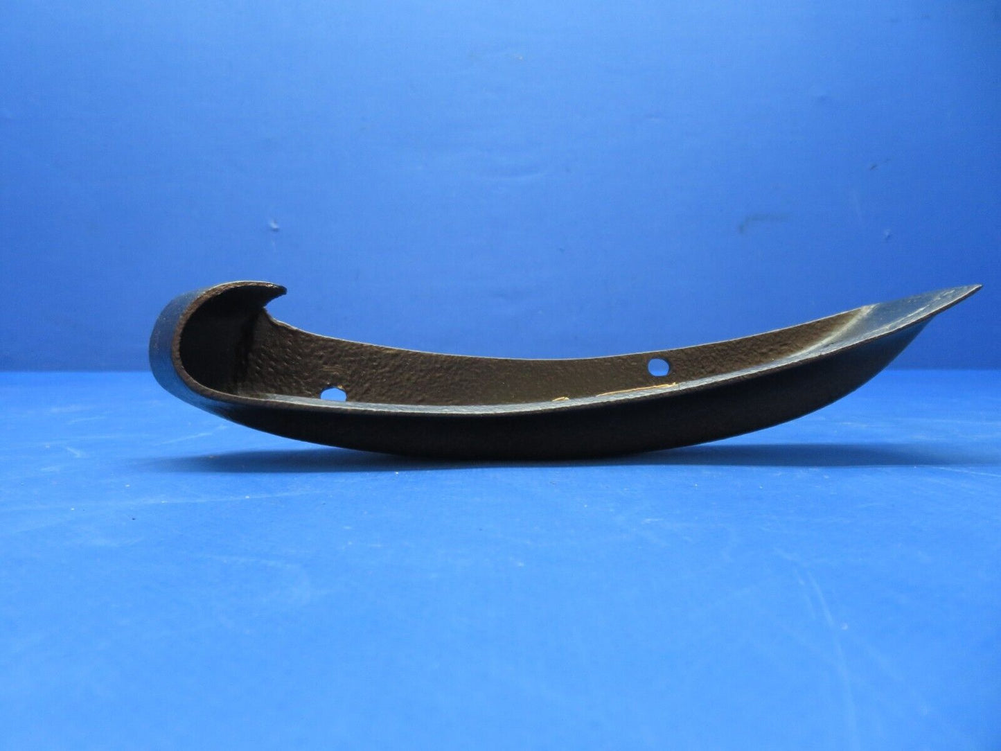 Diamond DA-42 RH Glareshield End Cap P/N DA4-2510-48-00 (0623-489)
