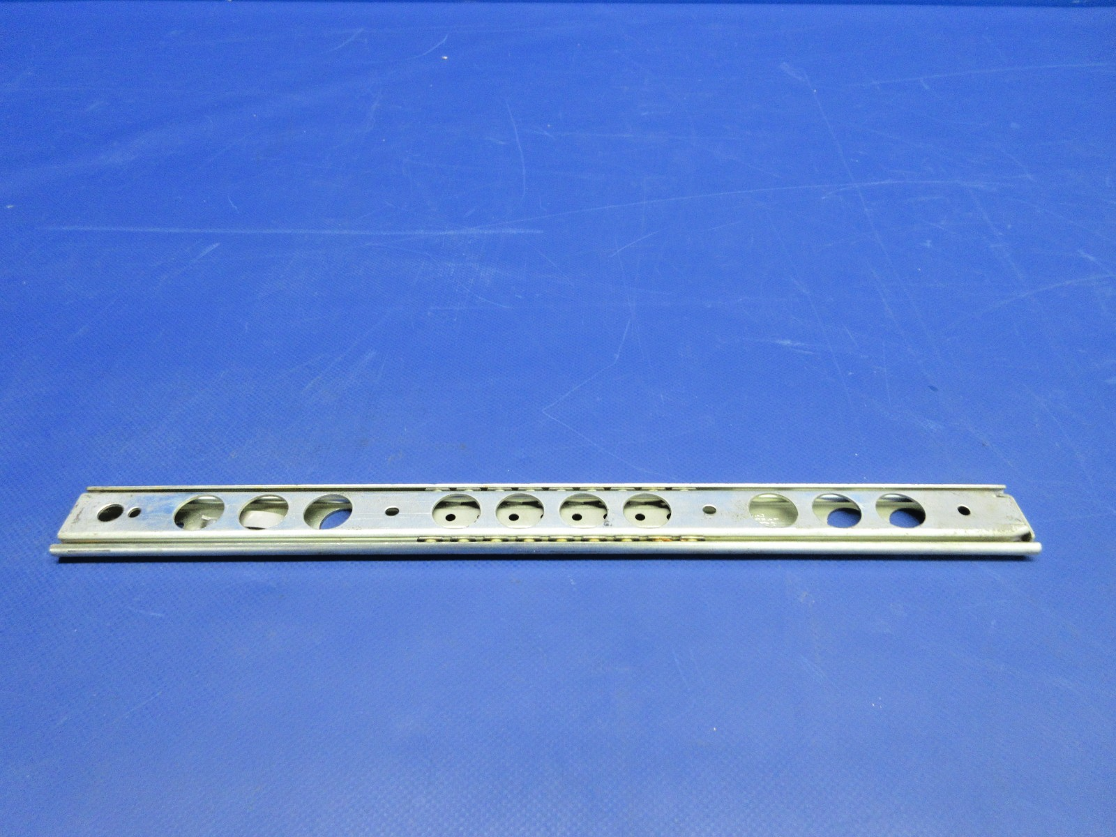 Beech King Air Accuride Lower Drawer Slide P/N C203-952 LOT OF 6 NOS (0326-710)9