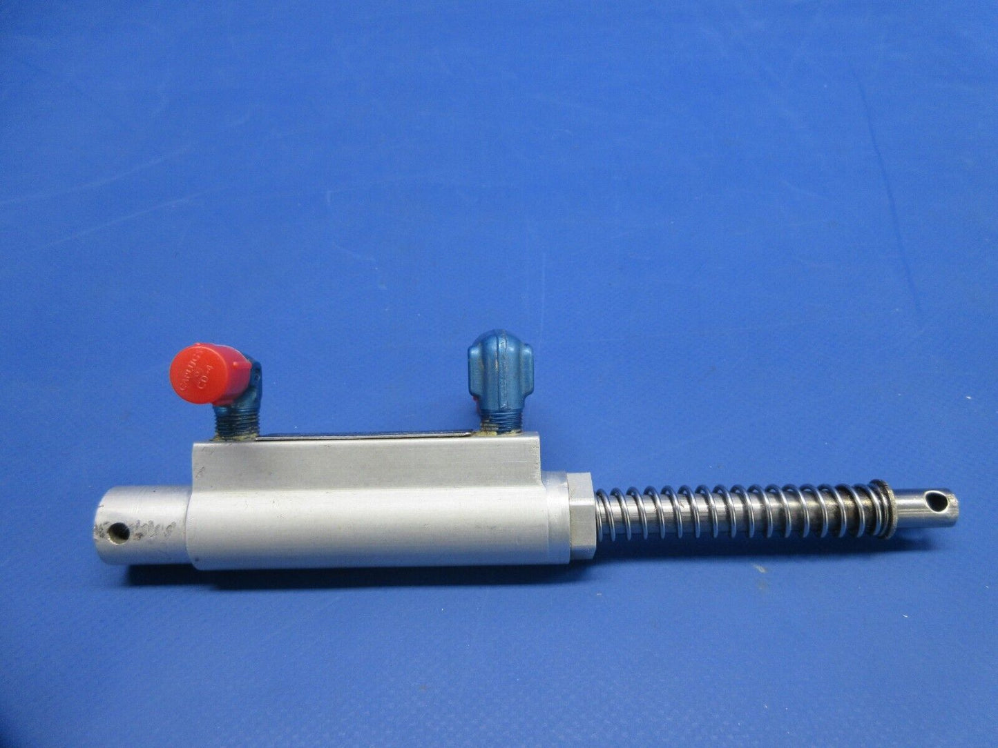 Piper PA-32RT-300T Lance II Pilot Master Cylinder Assy P/N 17000 (0924-860)
