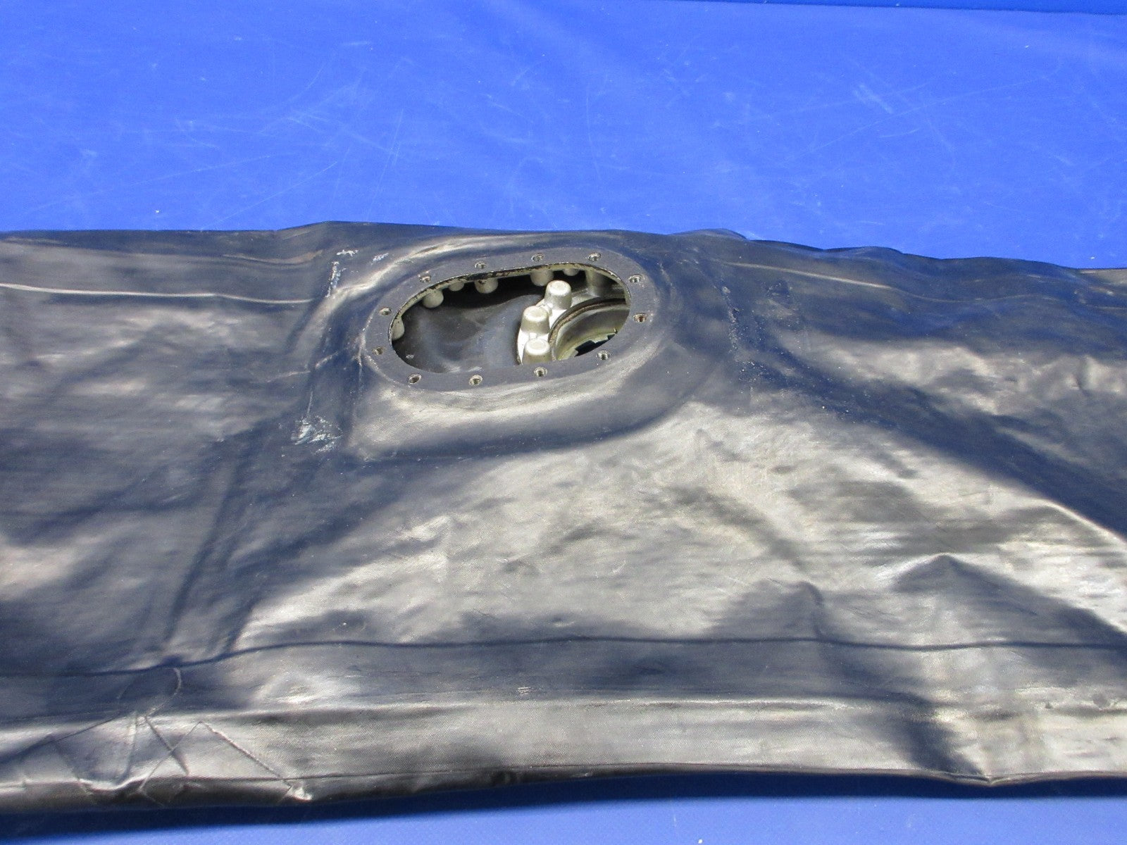 Beech Eagle Tech LH Auxiliary Fuel Bladder Cell P/N 95-920011-13E (0326-85814
