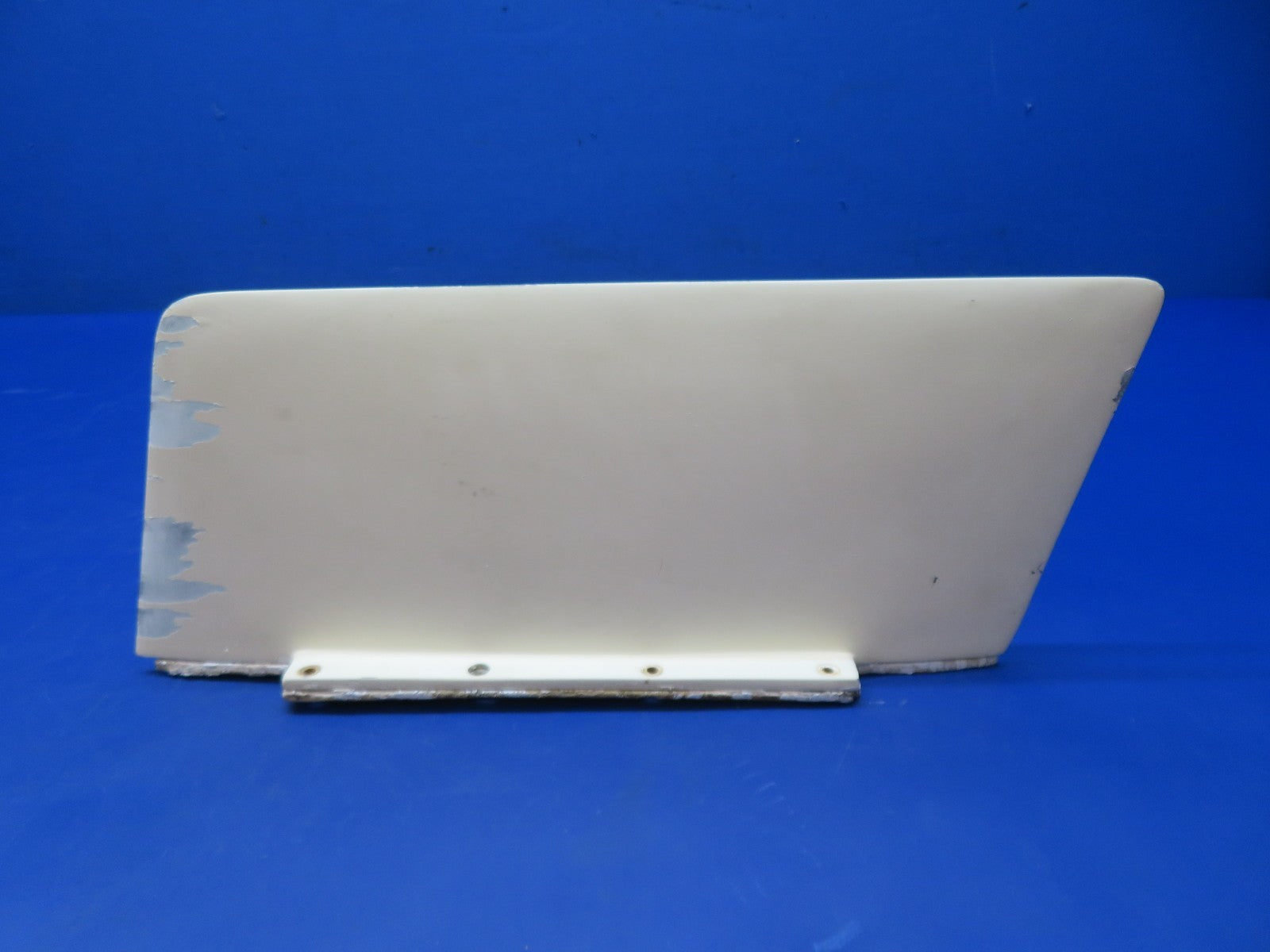 Cessna 421 Communication Components Antenna P/N VT10-02 (0326-243)4