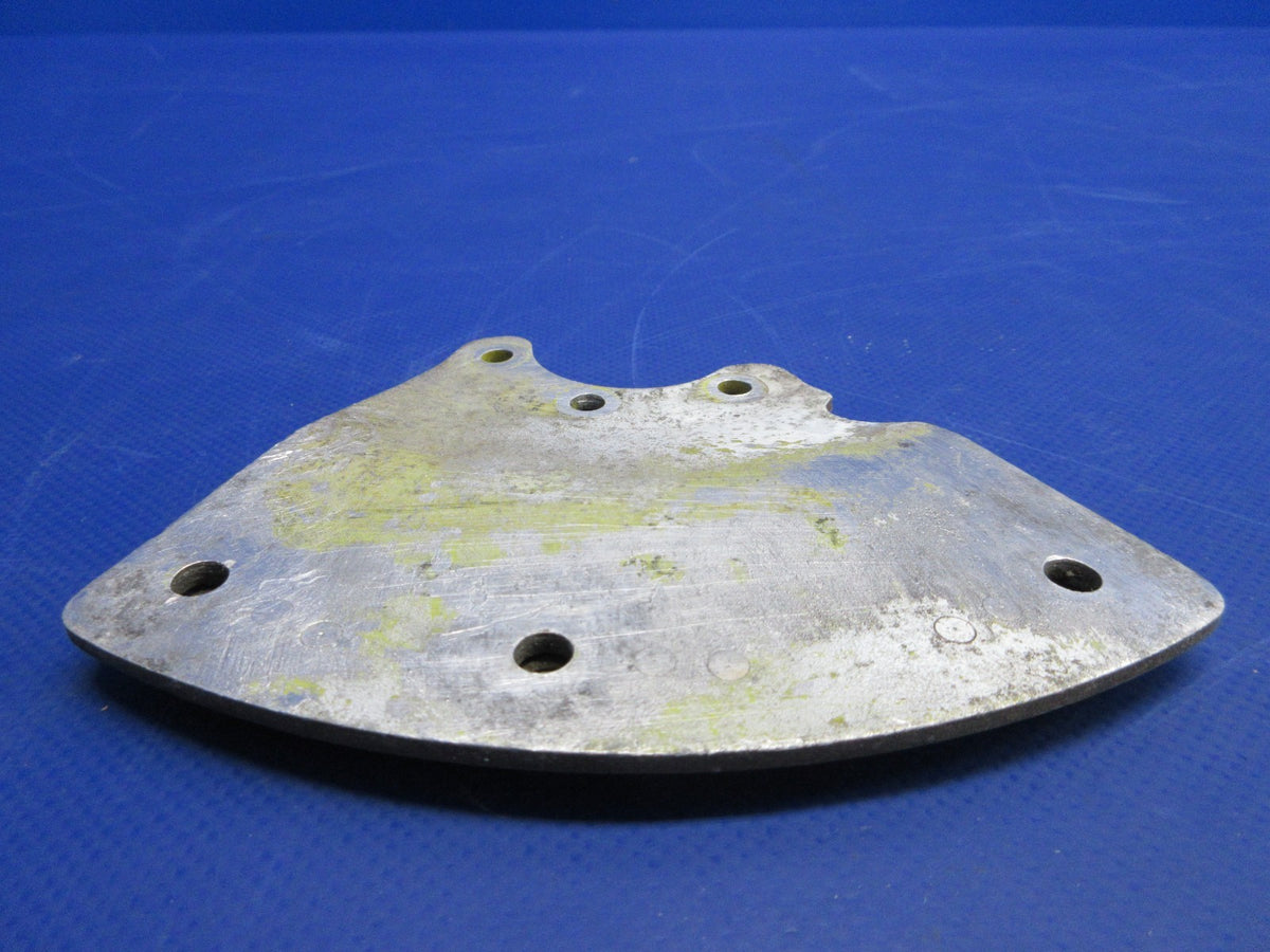 Piper PA-28-235 Cherokee RH Wheel Fairing Bracket P/N 63370-04 (0926-895)9