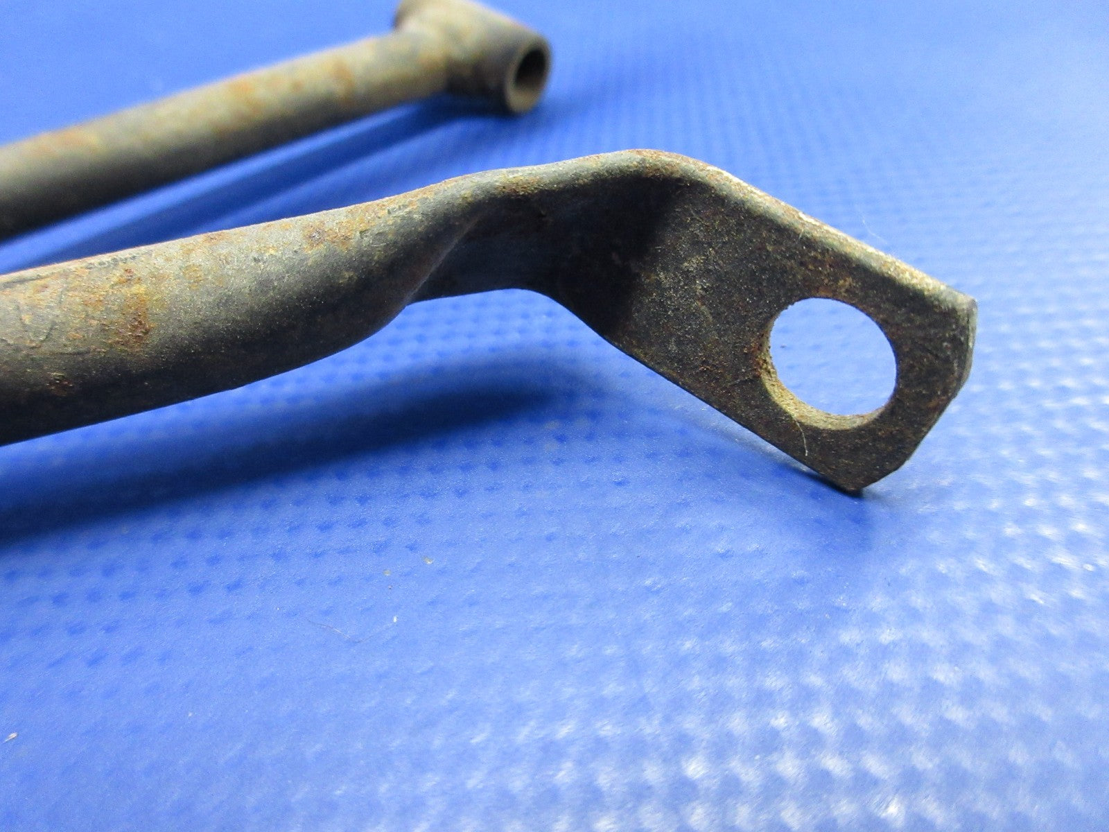 Piper PA-31 Throttle Control Support Bracket P/N 41369-00 NOS (0426-765)9