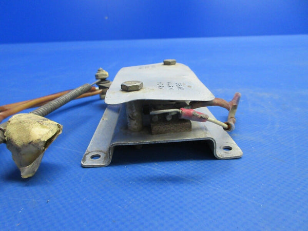 Cessna 210 Gear Warning & Fuel Pump Switch  P/N 1270727-1 (0624-1310)