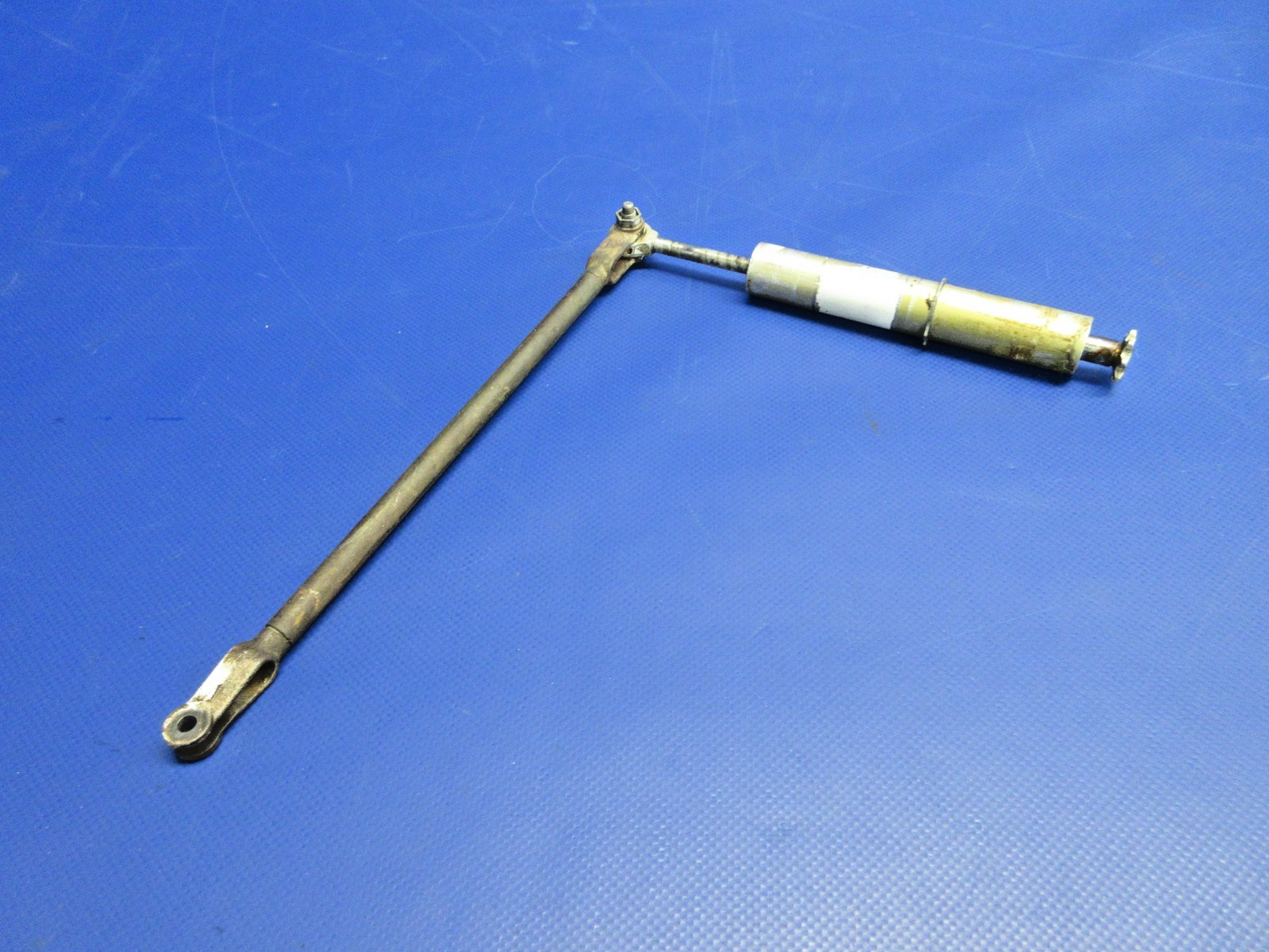 Cessna 310 / 310I Aileron Trim Tab Actuator P/N 0310293-2 (0326-950)0