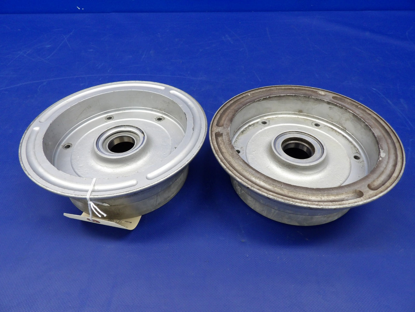 Beech F35 Bonanza Cleveland 40-98 7.00-8 Main Wheel P/N 161-02300 (0726-2093)4