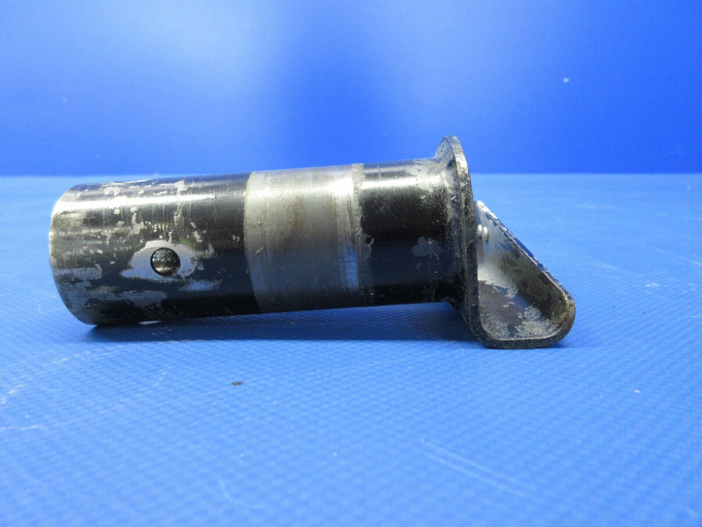 Piper PA-34-200T Seneca II Flap Torque Tube & Rod End RH P/N 452-335 (0524-1230)