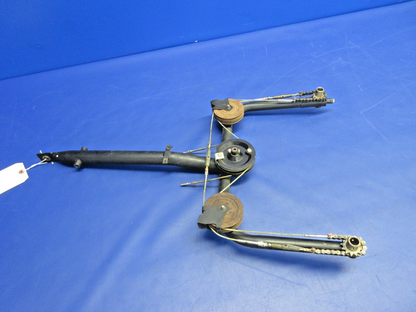 Cessna 172 Yoke Weld Assembly P/N 0511782-17 (0626-2042)1