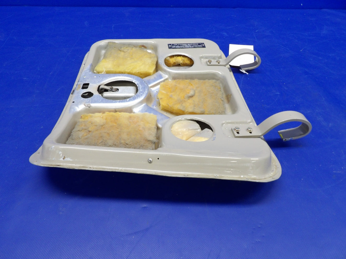 Cessna 182 / 182L Baggage Door NO Key P/N 0711629-5 (0226-2042)7