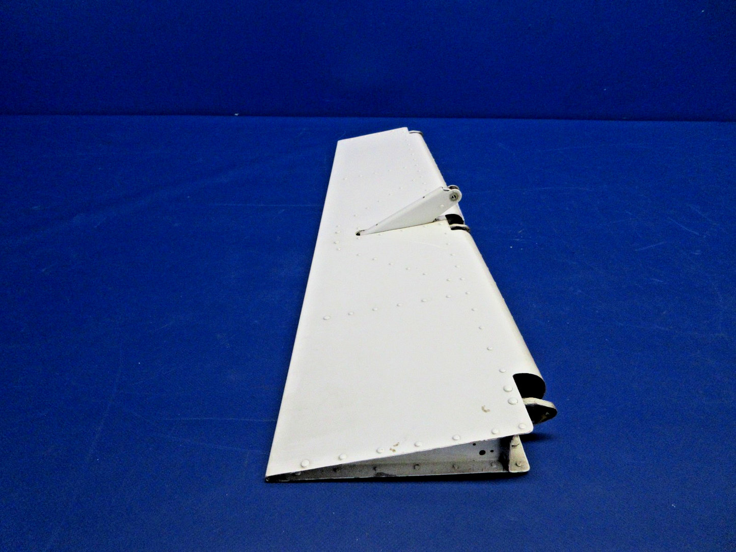 Piper PA-31T1 Cheyenne RH Elevator Trim Tab P/N 51346-09 (0226-1039)3