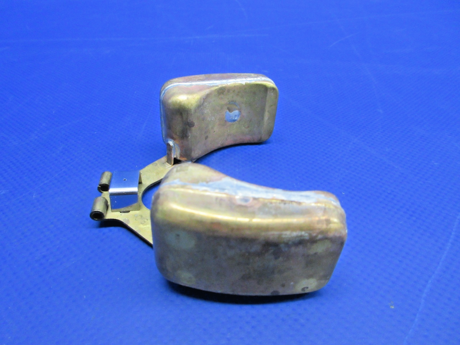 Precision Carburetor Bowl Float P/N 30-766 NOS (0426-785)16