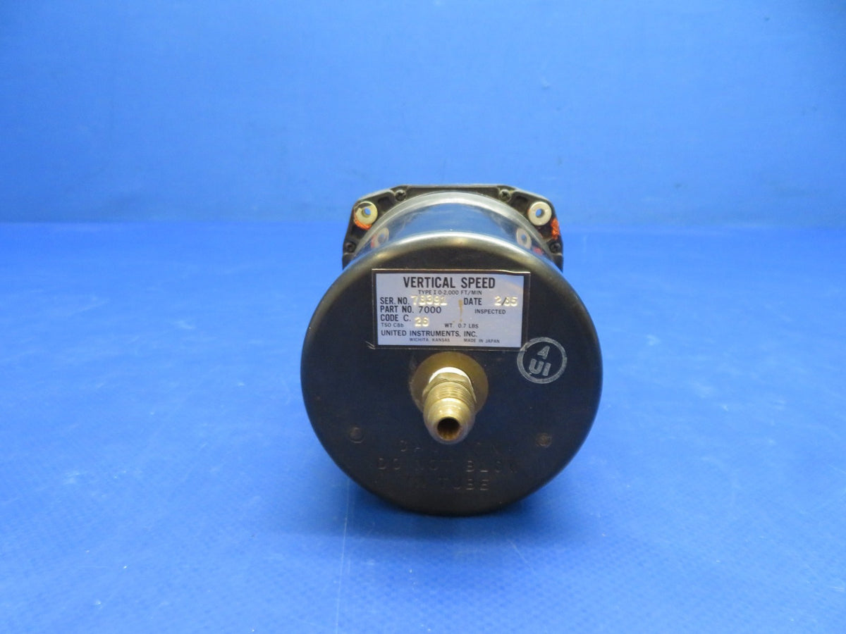 Beech F35 Bonanza U.I. Vertical Speed Indicator P/N 7000 WARRANTY (0526-113)6