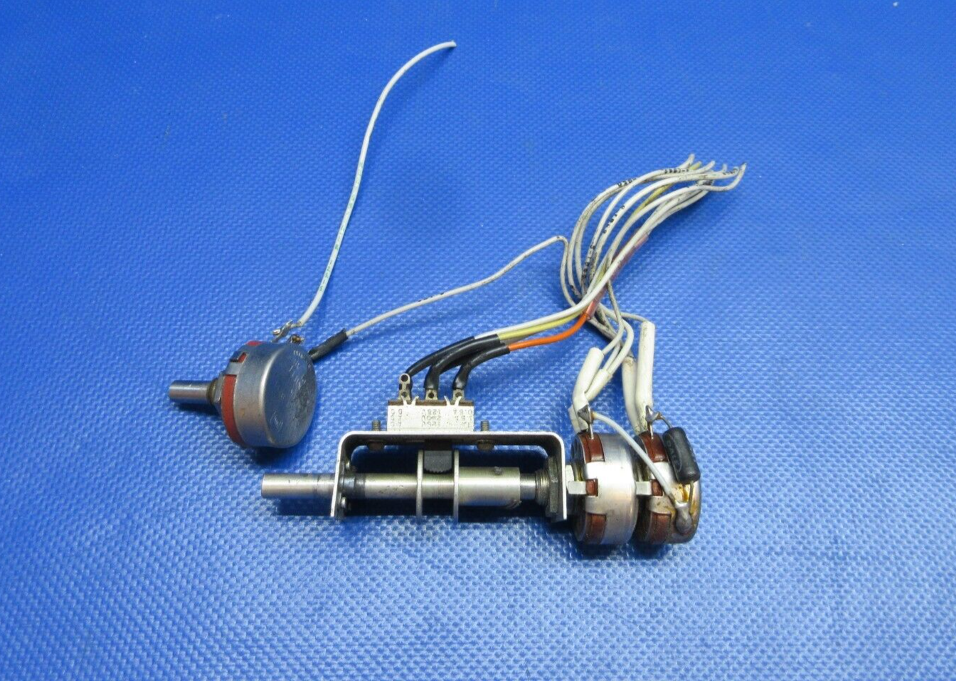 Cessna 337 / P337H Ohmite / AB Potentionmeter P/N CU10218211 (0724-1926)0