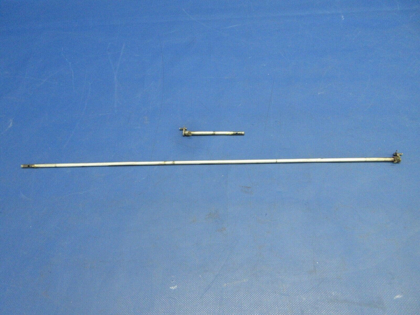 Cessna 337 Lower Cabin Door Actuator Assy Front & Rear P/N 1511429-2 (0724-1315)