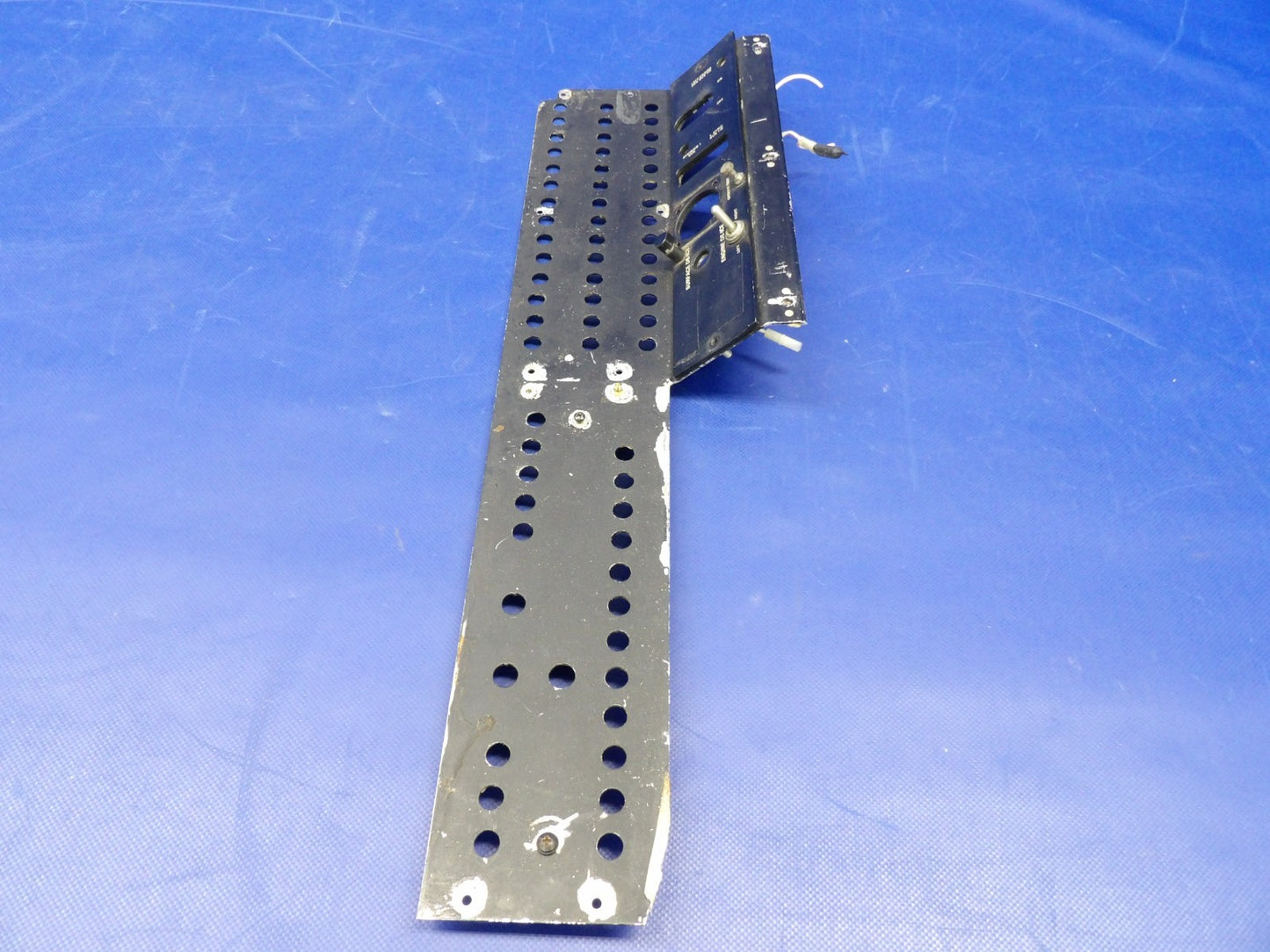 Piper Cheyenne Circuit Breaker Panel Cover LH + RH P/N 48179-72 (0626-1330)7