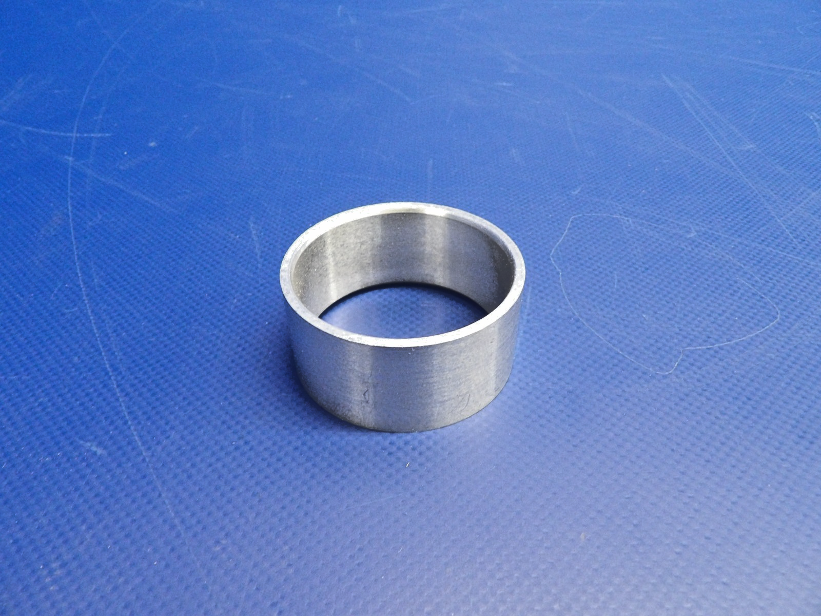 Cessna Nose Gear Strut Bearing P/N 1243021-1 NOS (0426-1204)2
