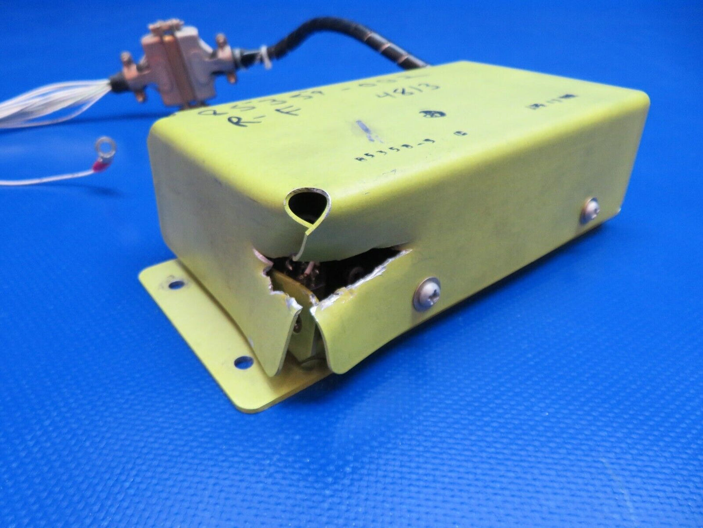 Piper PA-28-181 Archer III Box Assy Annunciator Panel P/N 85359-002 (1124-164)