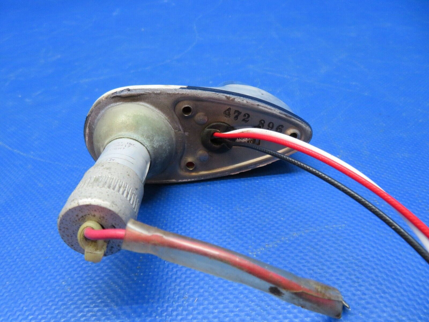 Piper PA-34-200T Whelen Position Light LH P/N W1285-PR TESTED (0524-1507)