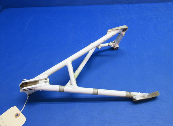 Cessna 310 / 310I Nose Gear Drag Brace Truss P/N 0842000-70 (0923-922)