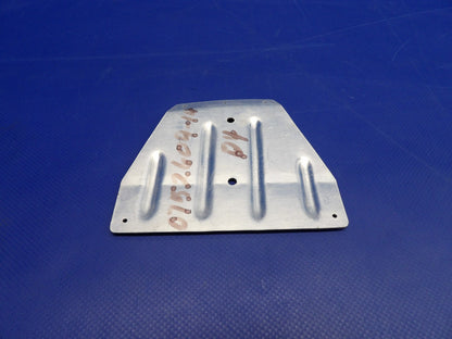 Cessna 182 RH Cowl Flap Bracket Hinge P/N 0752609-14 NOS (0426-1237)10