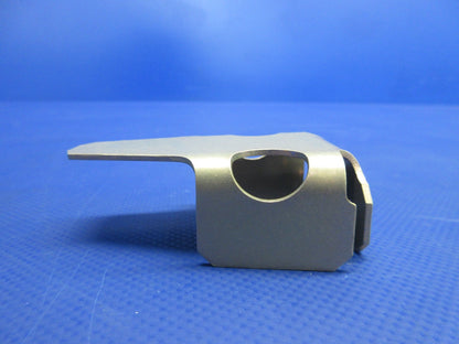 Cirrus SR20 / SR22 Vertical Top Hinge P/N 20101-007 LOT OF 2 NOS (0326-1011)10