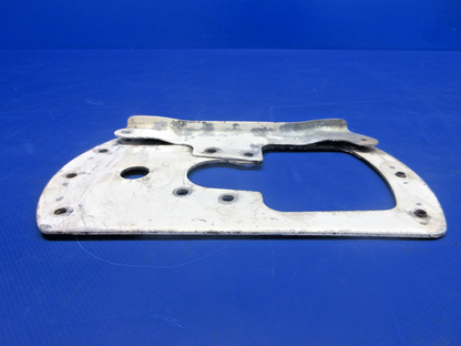 Cessna 172 RH & LH Main Gear Fairing Mount Plate 0541220-1 & -2 SET  (0826-424)5