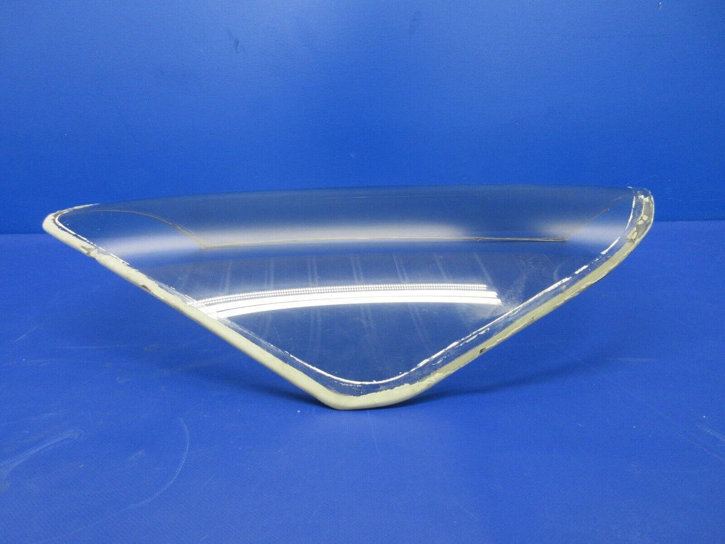 1996 Piper PA-28-181 Archer III RH Windshield P/N 84290-13 (1224-2019)